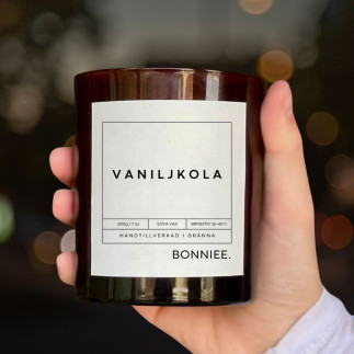 Bonniee Doftljus Vaniljkola 150 gram
